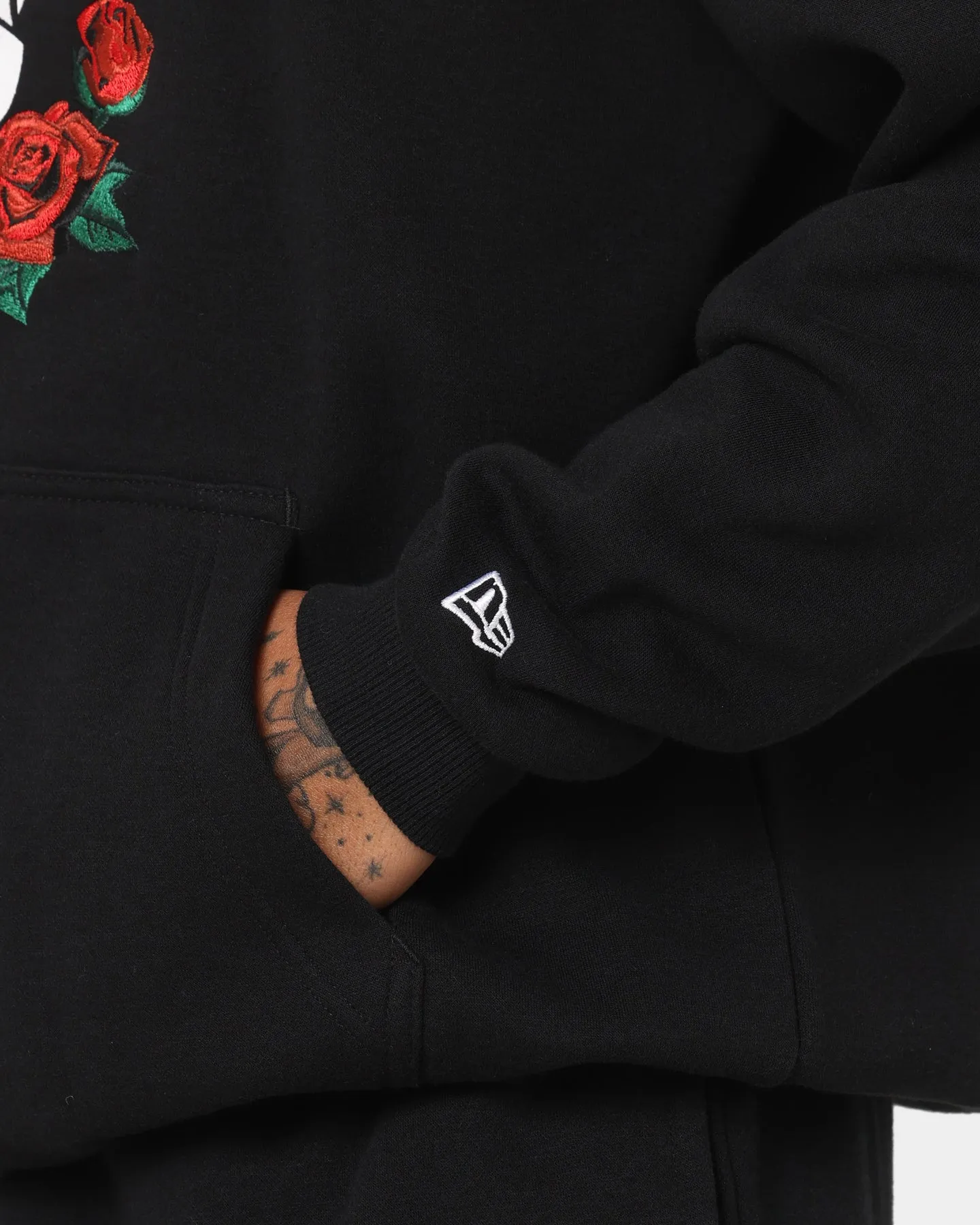 New Era Chicago Bulls Large Rose Hoodie Black